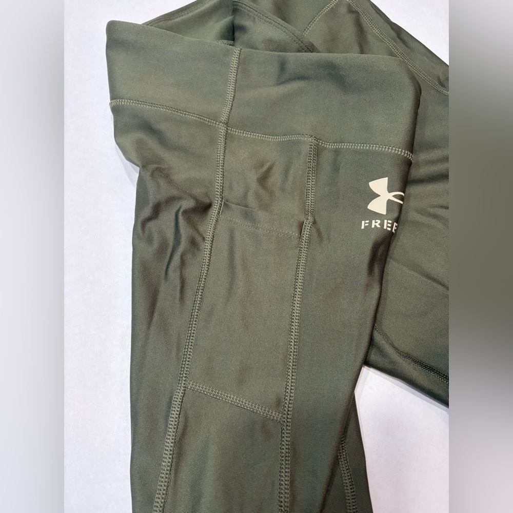 Under Armour HeatGear compression leggings Freedom large camo green, worn once - Picture 4 of 7